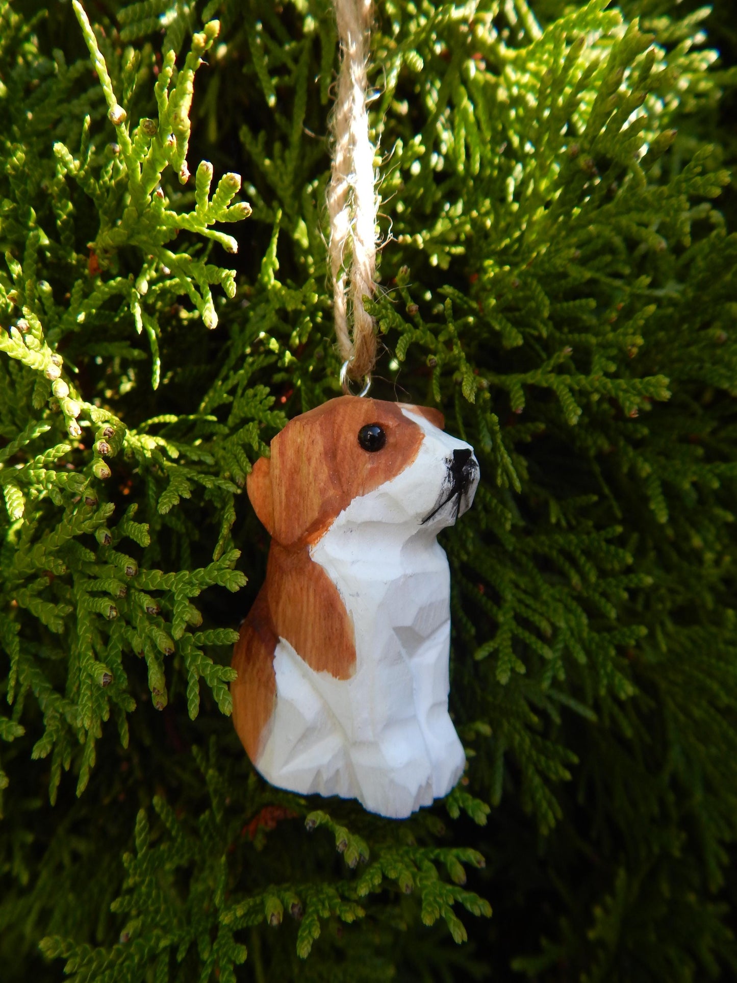 Hand-Carved Beagle Puppy Ornament: Miniature Wooden Dog Collectible Figurine