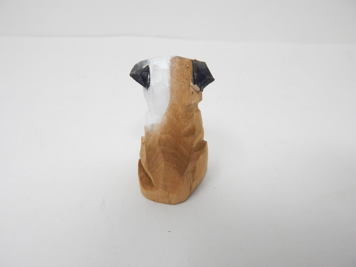 Hand-Carved Wooden Bulldog Wine Stopper – Rustic Bottle Plug